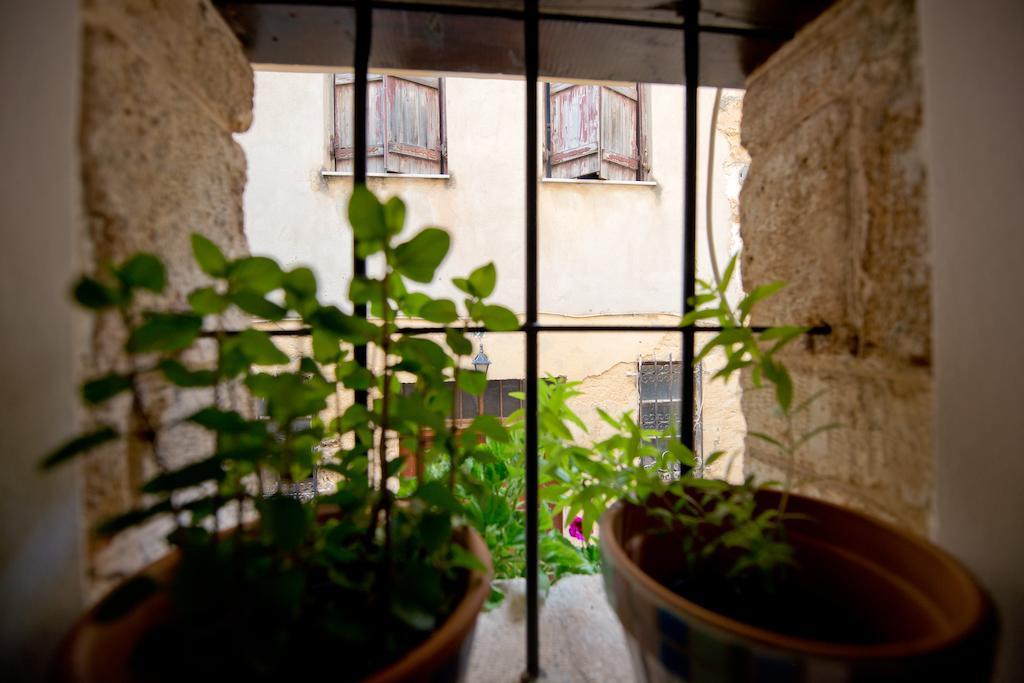 Katerina Traditional Rooms Chania  Rum bild
